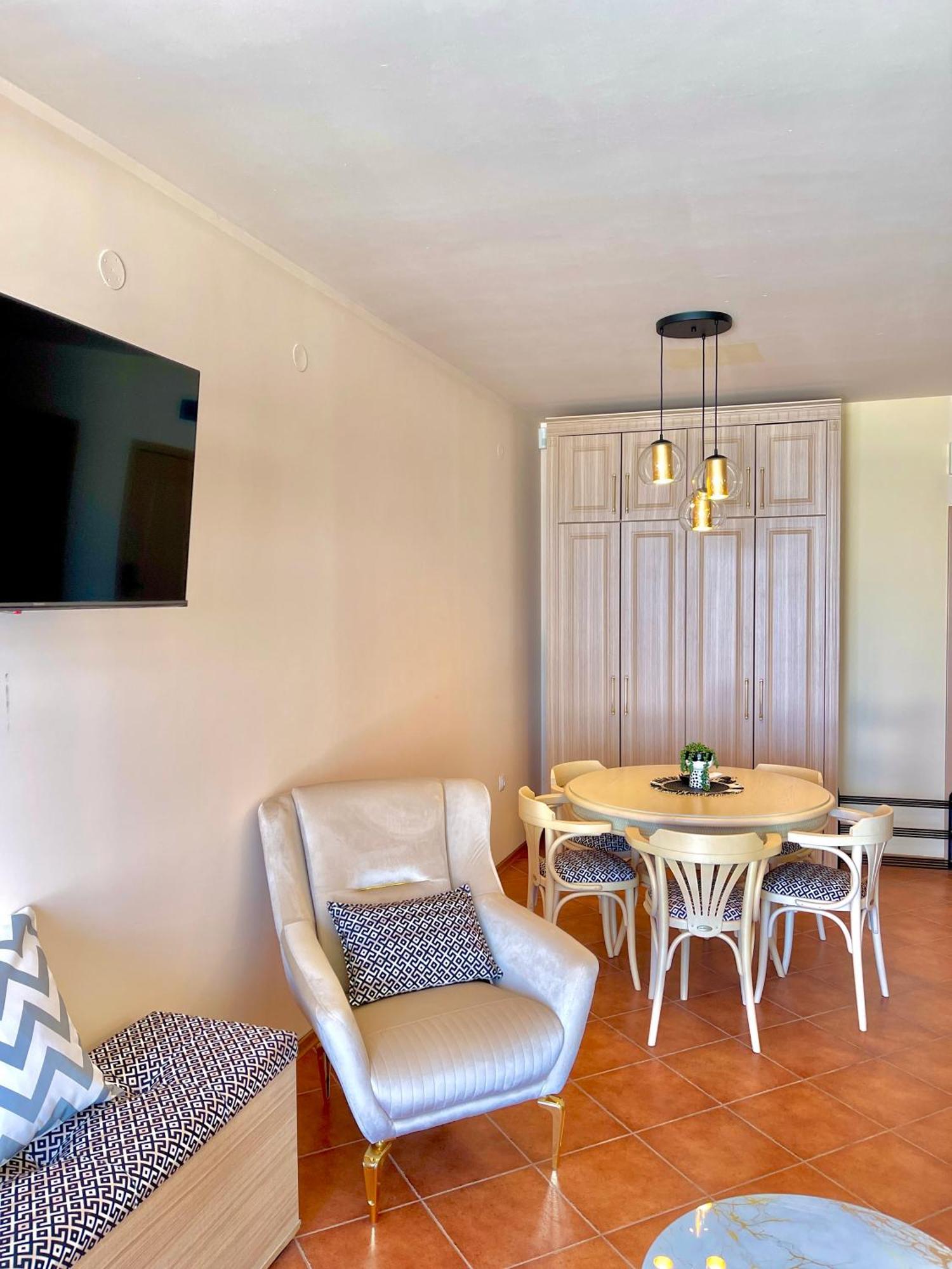Sh Holidays & Health Beach-apartments *